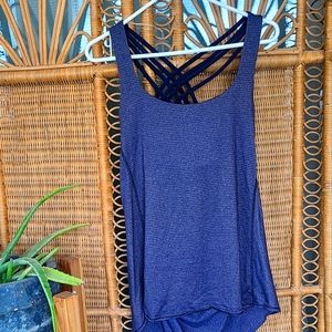 Lululemon athletic top